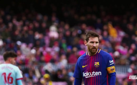 Messi & Ronaldo - Wavin' Flag.