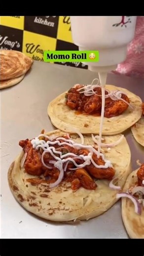 Rohini East ke Best Momo Roll Spots 🌯🥟#streetfood #shorts