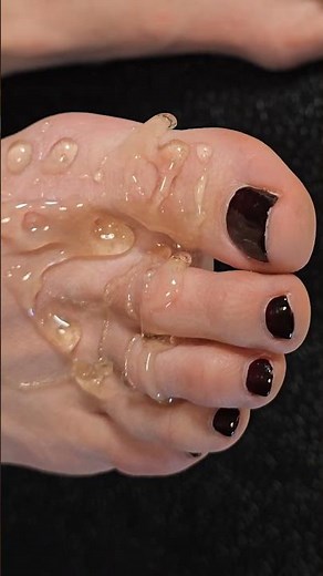 This one’s for toes. Foot aesthetics in close-up: toes, arches, soles and honey