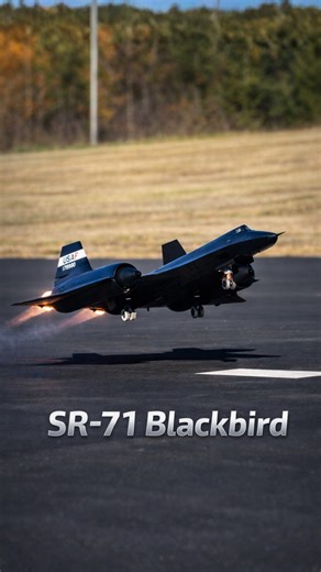 SR-71 Blackbird smooth landing legendary RC jet flight