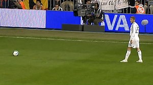 🅰 David Beckham's assists... 🔥 Simplemente, Beckham... #RealFootall | Real Madrid C.F.