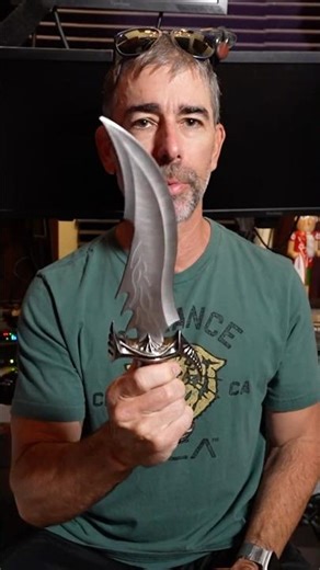 A blind guy and his GIANT knife