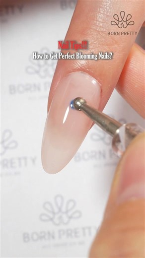 BORN PRETTY Official on Instagram: "Struggle with blooming flowers?💙🌸🌸🌸 Using #bornpretty 🌸8 In 1 Builder Gel BG01 Clear (58780) Tap the link in my bio or visit bornpretty.com to get same nail supply🥰 #flowernails #nailtips #nailart #nailsdesign #gelnails #naillove #nailinspo #nails2inspire #nailartist #nailswag #allshineonme #nailgel #diynails #cutenails"