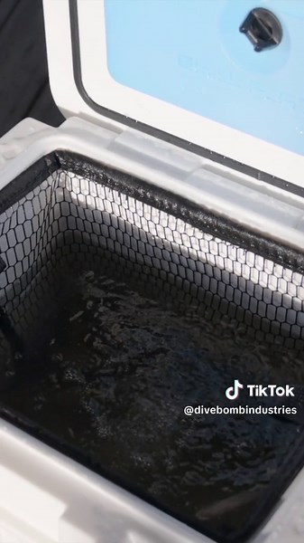 🎣 ATTENTION FISHERMEN: Whether you’re using minnows for panfish, live shrimp for inshore species, or any other live bait for fresh or saltwater fishing, the Flop Box live bait cooler from our fishing division, @Flop Industries, is your solution to keeping your valuable bait alive and thriving! 🚨 Special Offer: Right now, with the purchase of a Flop Box 10 or 20, you will receive a free AX-UPF50 Performance Hoodie, perfect for those long days on the water! 👉 Don’t miss out on this deal – visit