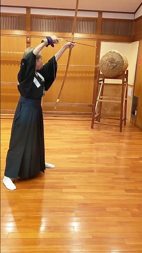 Kyudo One-Point Lesson: Focus on One Point in Makiwara Practice #弓道 #kyudo #martialarts #bow