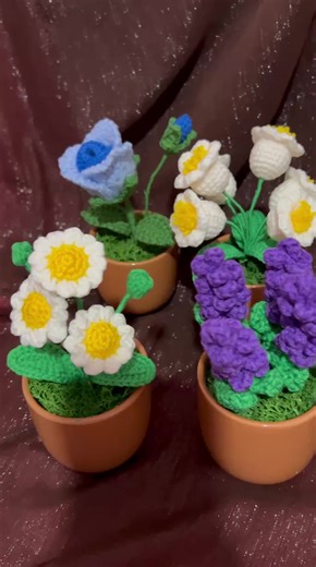 small crochet flower pot ..... DM to order #fyp #crochetflower#uncinetto #viral #smallbusiness