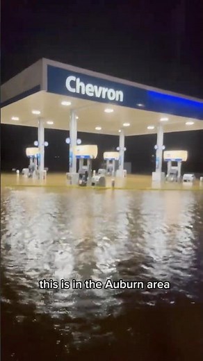 Western Washington gas station swamped by floodwaters