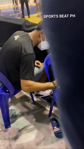 LA Tenorio grants a fan request in a surprise appearance for Ginebra's PBA On Tour game vs Dyip | Sports Beat PH