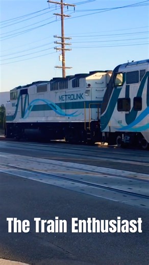 Metrolink F59PH With Double Cabcar Set #train #metrolink #shorts #throwback #railfan #railfanning