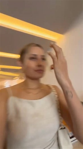 Dubai en español on Instagram: "El mercado inmobiliario es estable en Dubái? La estabilidad en Dubái se basa en tres pilares: demanda constante, planificación a largo plazo y regulación clara del sector. Por eso, más que mirar ciclos a corto plazo, muchos inversionistas analizan Dubái como un mercado estructurado para el crecimiento sostenido."