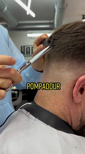 Pompadour step by step 🍃🎞️ #barber #barbershop #barbershopconnect #pompadour #pompadourhaircut #fade #fadehaircut #hairtutorials #hairstyle