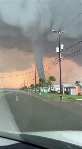 Waterspouts Merge Florida Suburb Chaos!
