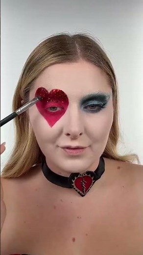 Paula's Movie Friday Look - Who can still remember the trend? 😂🧁♥️ cr: @ Liz Pönig