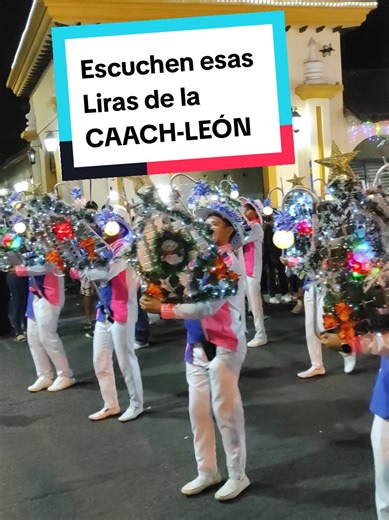 Liras de la Comparsa Ariel en el Carnaval Navideño