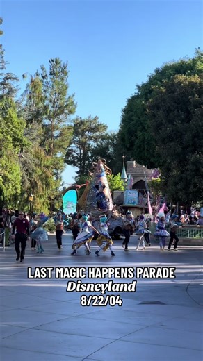 Magic Happens Parade: Disneyland's Last Showstopper