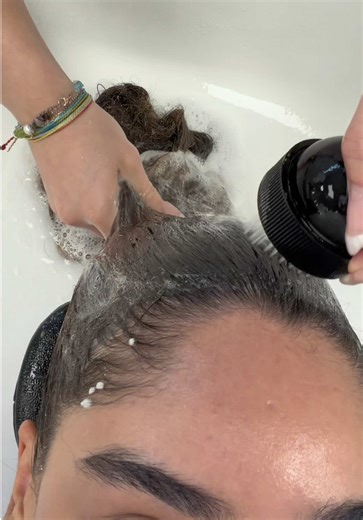 Why You Should Get a Professional Hair Gloss Today