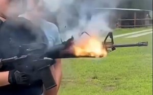 M16A4直接被老哥玩炸了