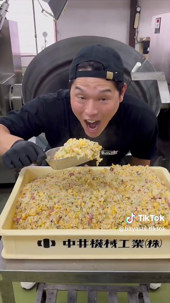 衛生面に配慮したこども食堂の撮影