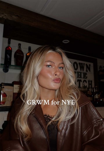 Glowy Makeup Tutorial for New Year's Eve Celebration