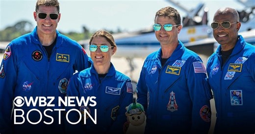 Take a look inside NASA's control room for Artemis II