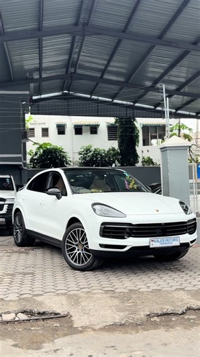 2020 Porsche Cayenne Coupe Features and Specifications