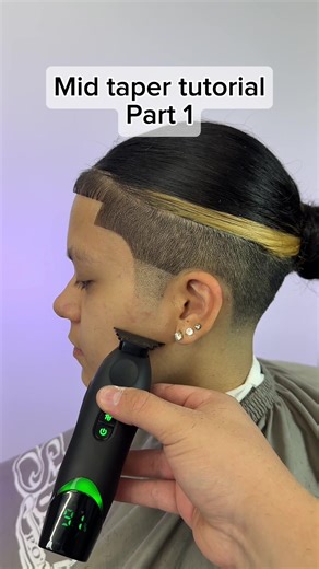 Mid taper tutorial part 1 for beginners. Make sure to follow for part 2 click the link in my bio to book your next haircut with me. #taperfade #tutorials #midtaper #elpaso #elpasotx