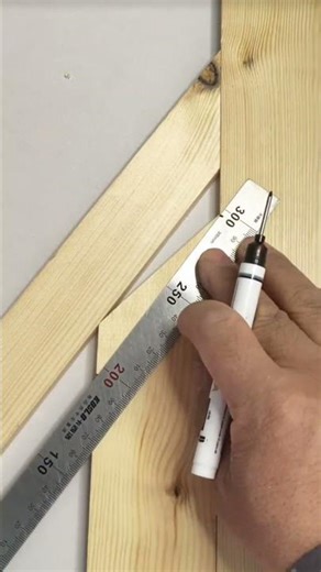 Woodworking skill: measuring and cutting with true precision #woodworking #carpentry #DIYskills