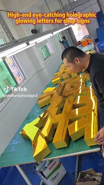 High-end and dazzling dynamic signboard#signature #lightbox #ledsign #neonlight #diyideas