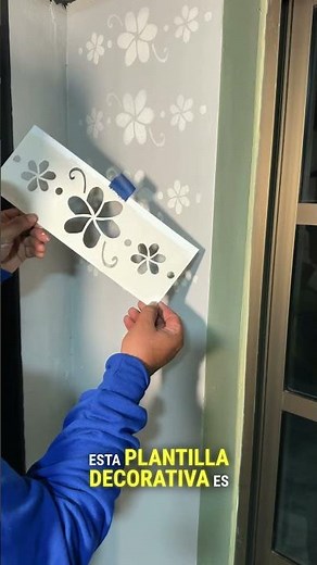 To finish the stencil on the wall, the decorative template can be cut out of cardboard.