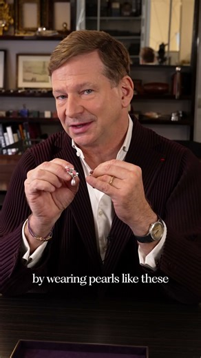 The secret to her beauty is not makeup, it’s gems.