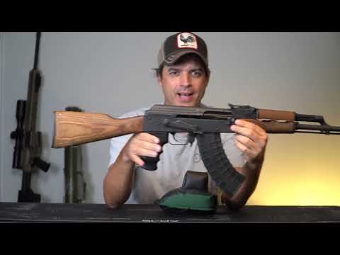 Review of the AK-47 (AKM) in Portuguese.