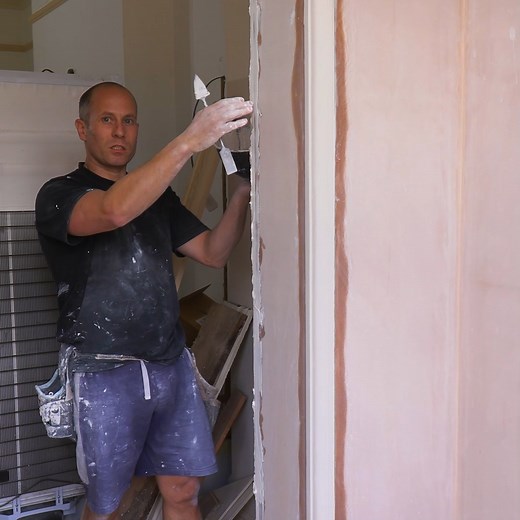 A fantastic fibrous cornice plastering technique from James Foster. #plastering #plaster #craftsmanship | Skill Builder