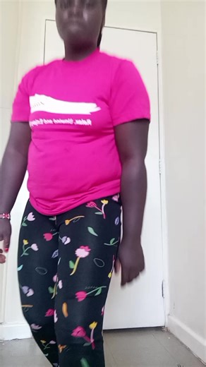 Memes world 🌎 🤣 (@loeblee)’s videos with original sound - SMedia