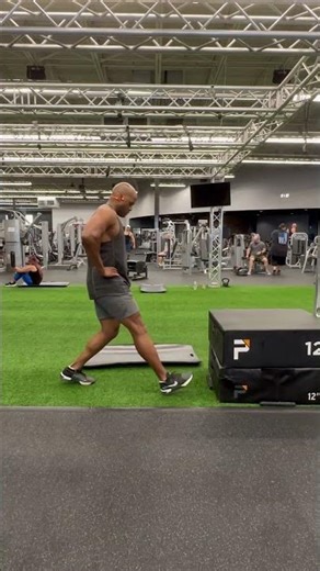 Master the Forward Lunge for Stronger, Balanced Legs!