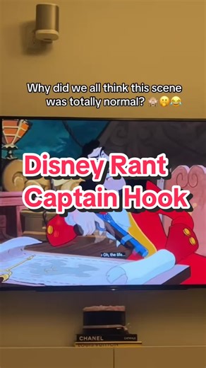 #stitch with @Lindalicious Captain Hook was a savage! And he knew it and owned it!! #disneyfilm #fyp #peterpan #disneyadult