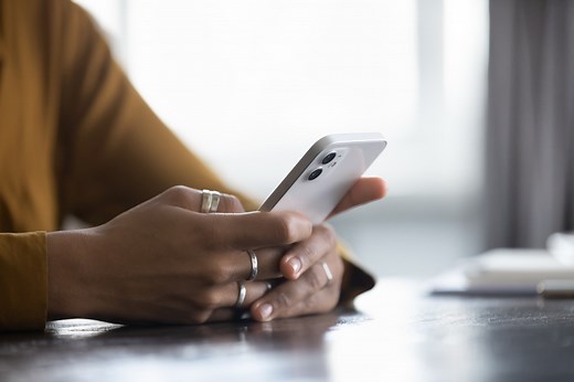 How Long Should You Wait to Text After a First Date? Experts Weigh In — Best Life