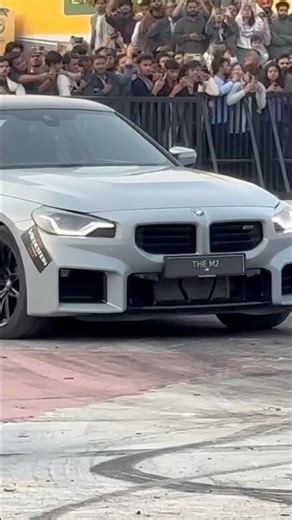 BMW M2 vs land Rover defender please like and subscribe,my channel#trending #viralvideo #shortviral