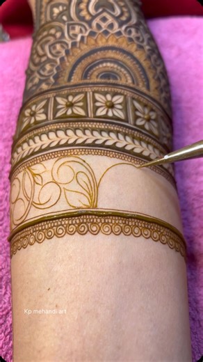 Kp Mehandi Art ( Kamal Prajapati) on Instagram: "@kp_mehandi_art Step by step design 🍃 #mehndi #mehandi #mehndi #mehendidesign #mehendiart #arabicmehendi #arabicmehndi #mehendilove #mehndiartist #mehndiceremony #mehendiartist #mehendi #noida #mehendifunction #mehndiparty #mehndipattern #mehendilove #teejspecialmehndi #mehendilover #mehendibride #weddingmehndi #bridalmehendi #mehendigoals #mehendhiart #mehendilovers #mehndivibes #chandigarh #kpmehandiart #delhi #mehendhiart"