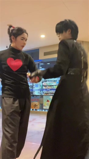 Garu Cosplay Spectacle at Alien Stage