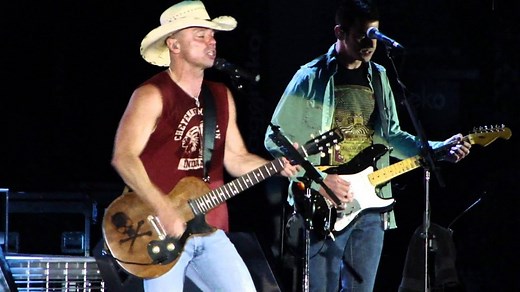 50 Best Country Songs About Autumn