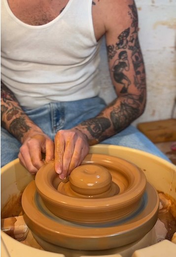 Pottery Making for Beginners: A First-Time Experience