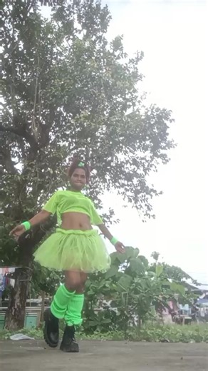 Dance Challenge with the TikTok Queen