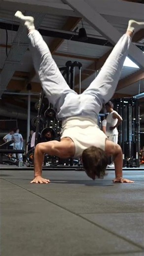 Pure freedom 🕊️#calisthenics #streetworkout #gym #workout #strong