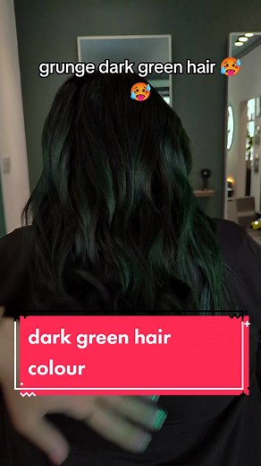 grunge, dark green hair colour/ hair dye 🥵🥵 #darkgreenhair #greenhair #forestgreenhair #greenhaircolor #greenhairdontcare #amberdoesmermaidhair