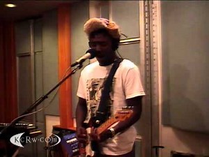 Bloc Party - Signs - Live on KCRW (2009)
