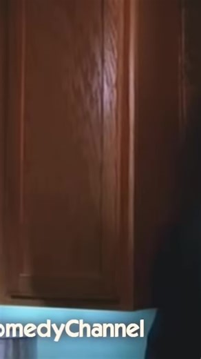 330Po | Omg! Perm gone wrong! Hair disaster #MikeEpps #icecube #fridaymovie | Instagram