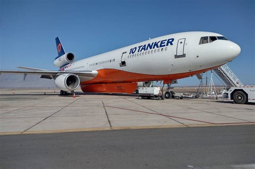 Así es el Ten Tanker: el avión que combate los incendios en el sur - La Tercera