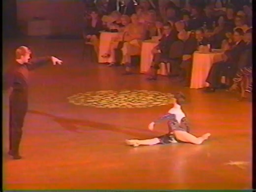 Hallers Theatrical Style