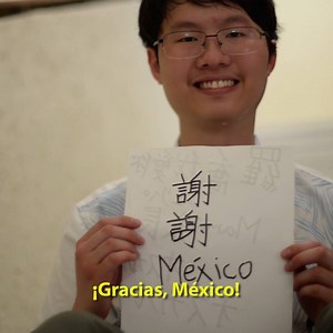 Esta familia llegó a México desde China con grandes sueños, pero un accidente lo cambió todo. Así fue como la familia Lo descubrió la fuerza y solidaridad de los mexicanos, ¡conócelos! Tu donativo en teleton.org/donar brinda nuevas oportunidades. | Teletón México