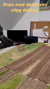 65K views · 1.2K reactions | Kodrzewa, krzaki, semafory, nie zwalniam tempa! Prace przy makiecie wciąż do przodu! #kolej #pkp #rail #merlinmodel #beskidzkagrupamodelarska #modelarstwo #h0scale #trainmodels #hobby #pasja #modelrailway #hobbytrain | Merlin Model | Facebook